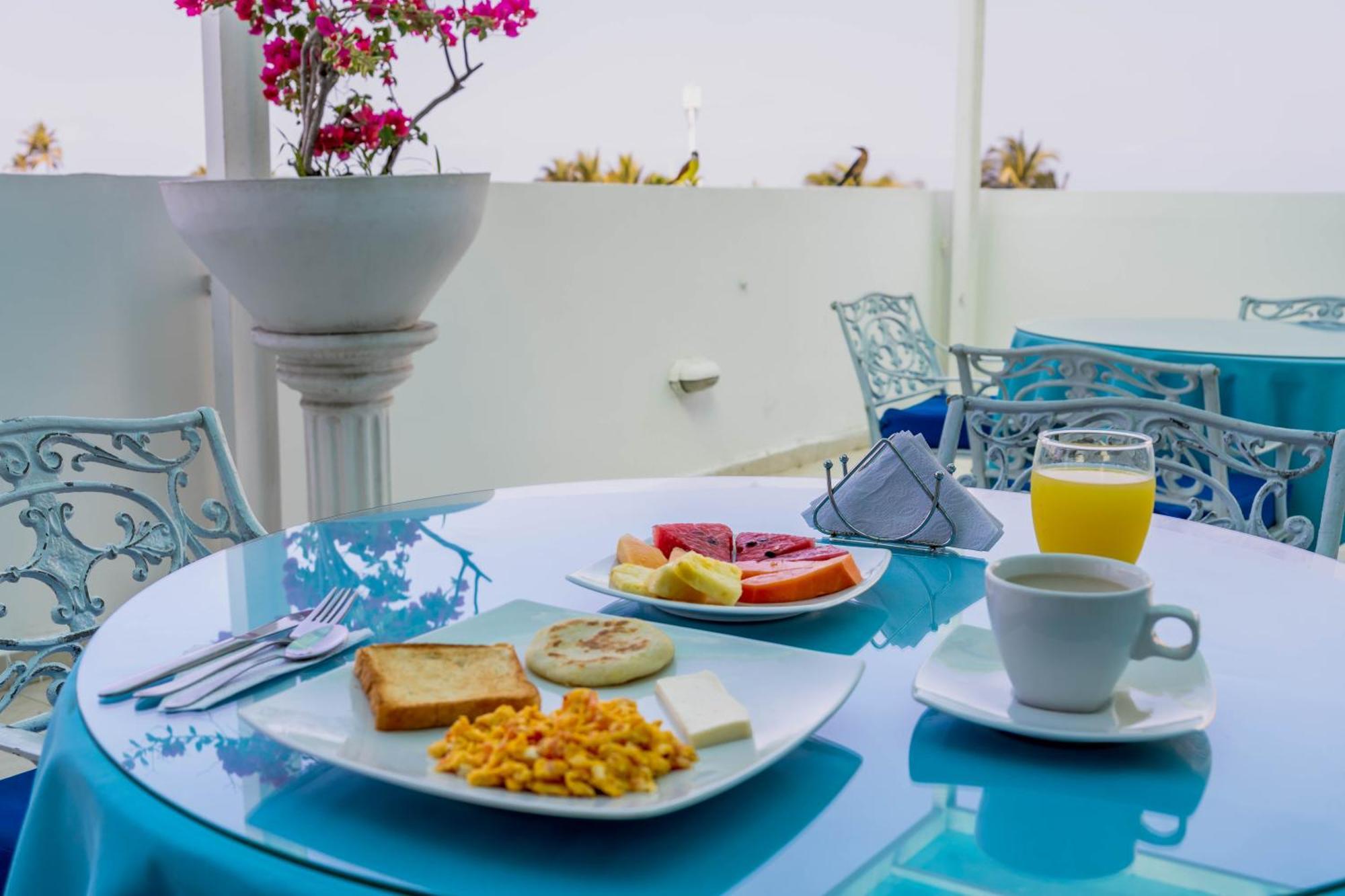 Hotel Coral Reef