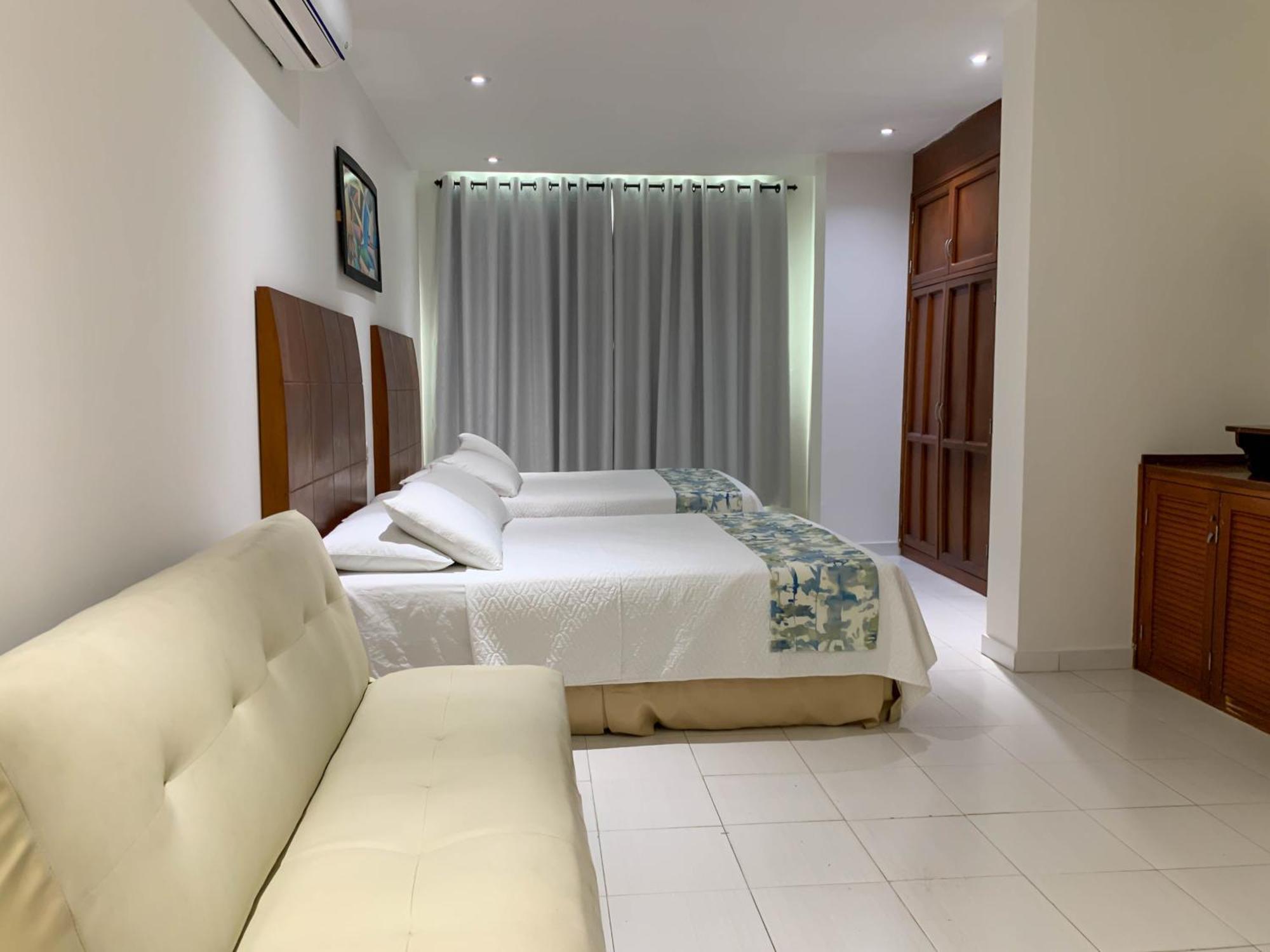 Hotel Coral Reef